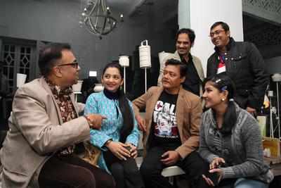 Bickram Ghosh jams at Ebar Shabor music launch