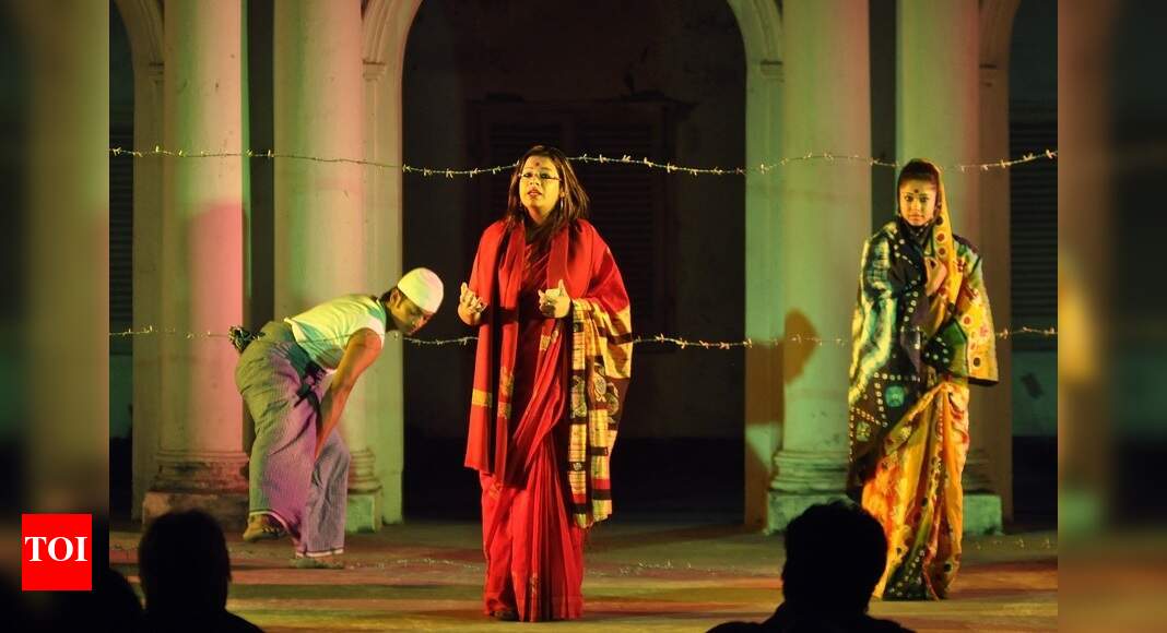 Roopantar goes beyond boundaries | Bengali Movie News - Times of India