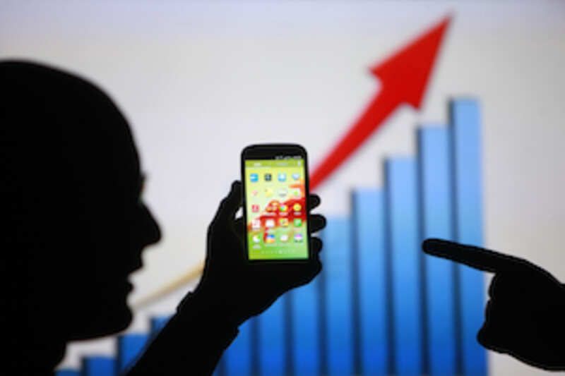 10 things to do with your old smartphone | Gadgets Now