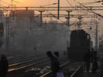 Fog affects rail, air traffic