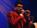 Amit and Babul perform at Kalamandir