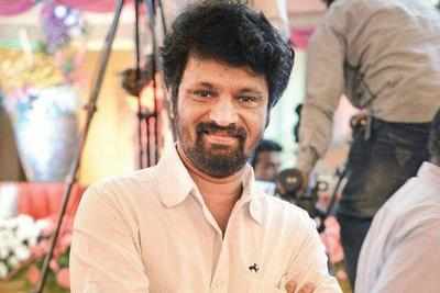 Cheran to meet city cops seeking support to his move to end piracy