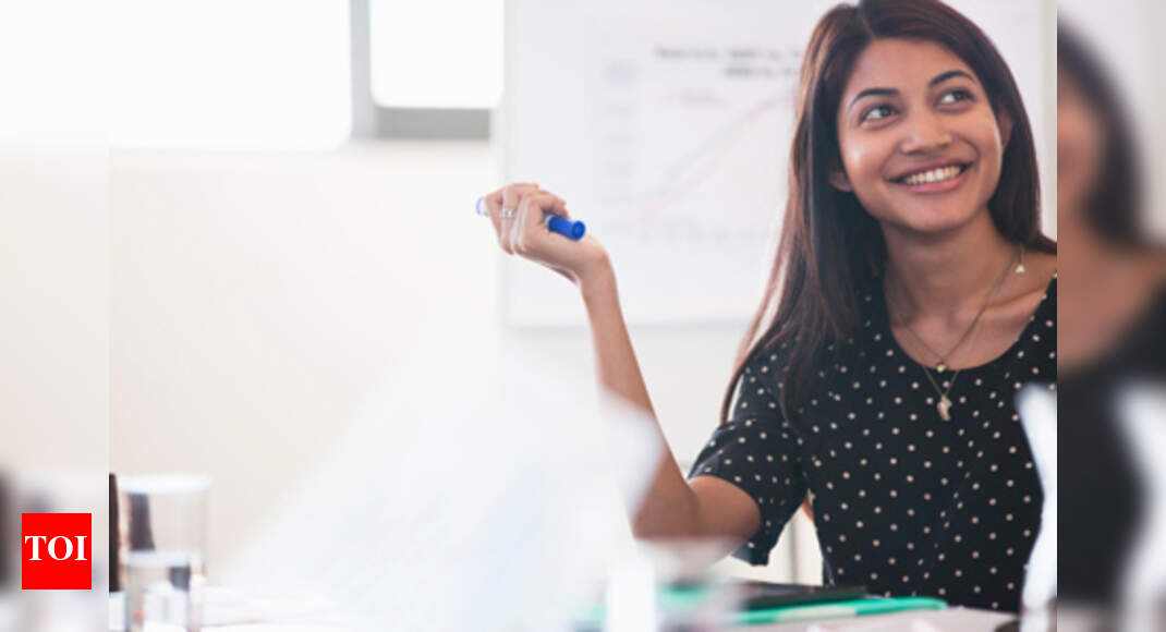 Work habits to impress your boss - Times of India