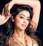 Shriya: Smoking hot