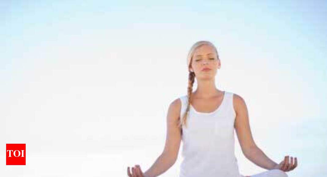 4 Beginner yoga poses you can do at home