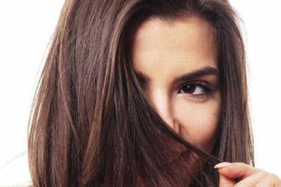 How to avoid frizzy hair in the winter - Times of India