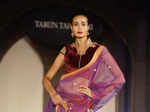 Lisa Haydon walks for Tarun Tahiliani