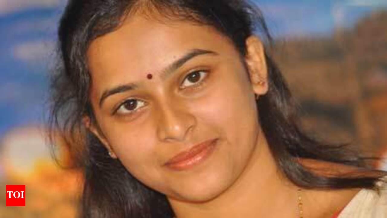 Sri Divya to romance Karthi | Telugu Movie News - The Times of India