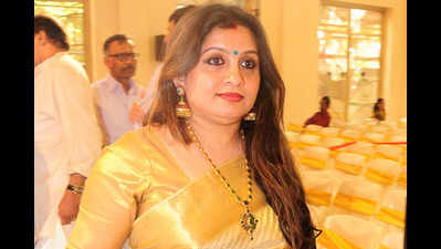 Suchithra spotted in her ethnic best at Deepu Karunakaran's wedding in Trivandrum