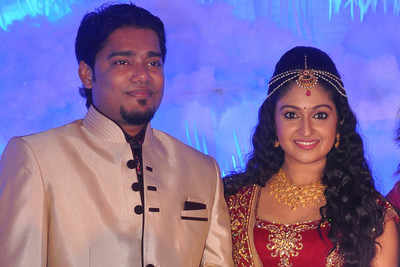 Mithra Kurien engaged to William Francis
