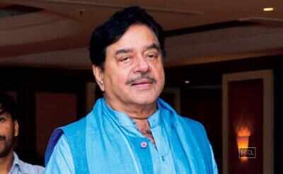 Shatrughan Sinha at the annual gala night of Bunge FSG in Mumbai