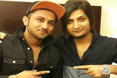 Yo Yo Honey Singh wants to work with Bilal Saeed? | Punjabi Movie News -  Times of India