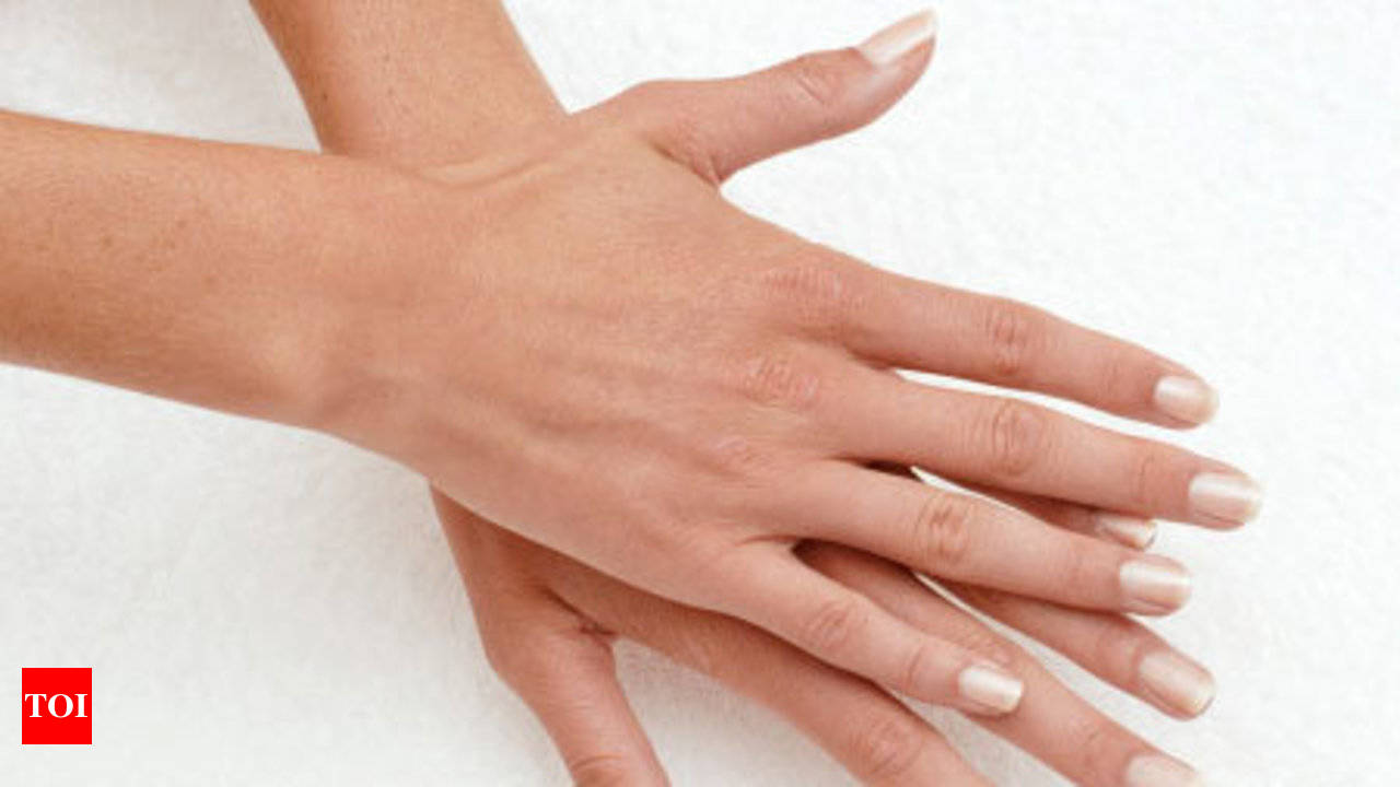 How to Strengthen Nails After Gels and Acrylics