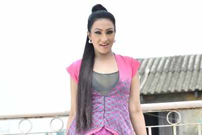 Rituparna loves to do item numbers