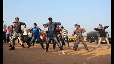 Flashmob held at Shanghumugham beach in Trivandrum