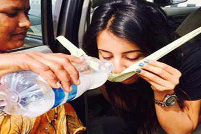 Pic: Sanjjanaa drinking Kallu