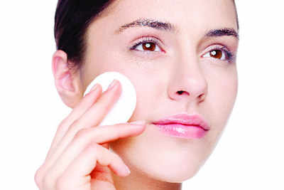 Five benefits of having oily skin
