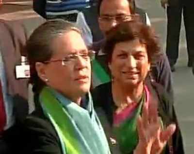 Delhi election 2015: Sonia Gandhi casts her vote