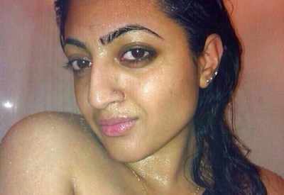 Selfi Of Indian Actress Radhika Nude - LEAKED: Radhika Apte's nude selfies | Tamil Movie News - Times of India