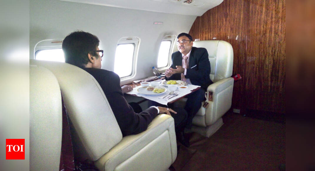 Winner of Ashok Ajmera flies with Amitabh Bachchan to