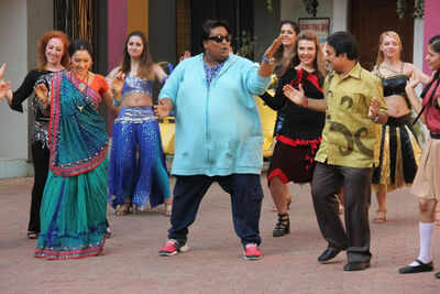 Ganesh Acharya to take 'garba' tips from Dayaben