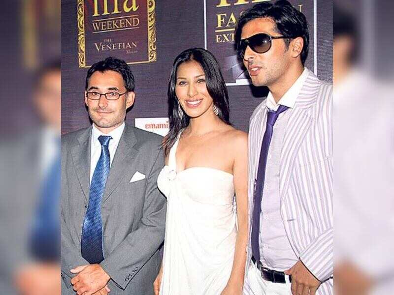 What S Glittering At Iifa Events Movie News Times Of India times of india