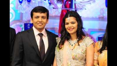 Manish Surana and Nikita's reception at HICC in Hyderabad