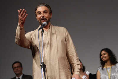 Kabir Bedi will play Kajol's father