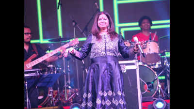 Rekha Bhardwaj performs at Hindu College's annual cutural festival Mecca'15 in Delhi