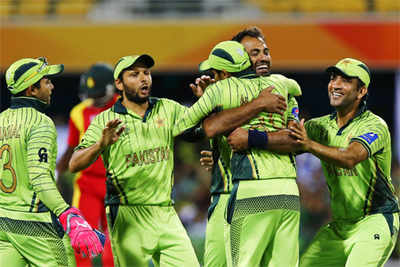 World Cup 2015: Pakistan beat Zimbabwe by 20 runs for first win
