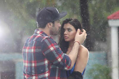 Adhyayan Suman and Sara Loren have completed shooting for Ishq Click