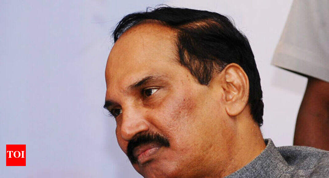 Ex-IAF pilot Uttam Kumar Reddy appointed as Telangana Congress chief ...