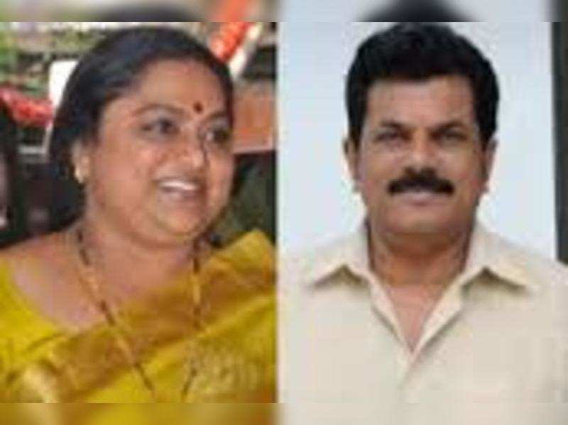 Mukesh's ex-wife Saritha faints in court