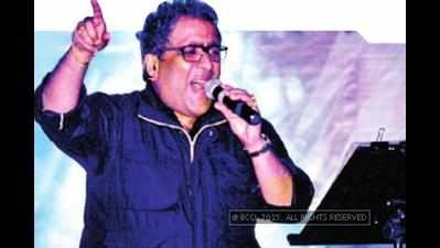 Kunal Ganjawala intoxicates the crowd at Abhivyakti Cultural Fest in Lucknow