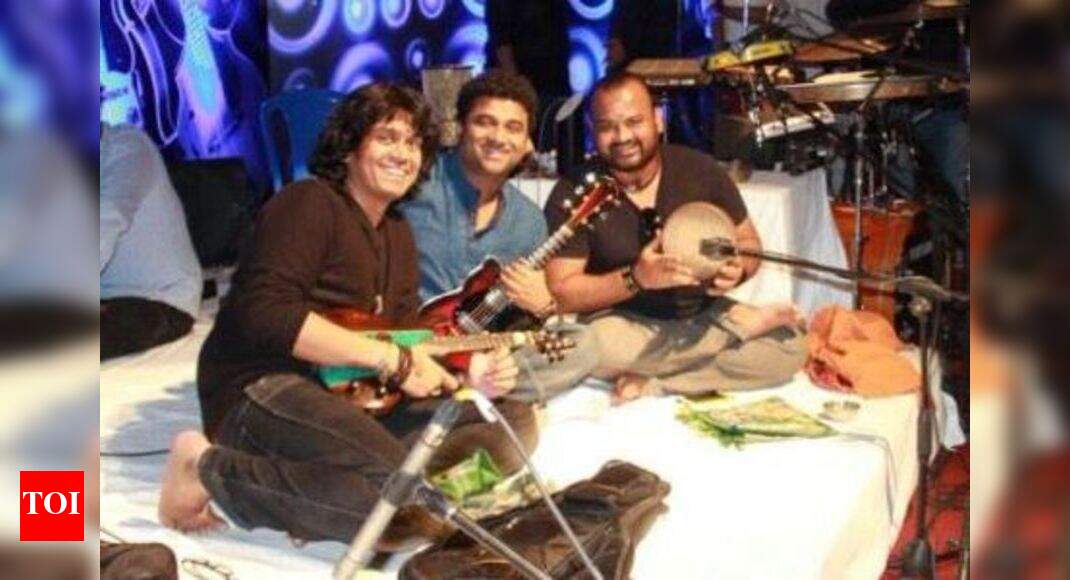 DSP pays ode to Mandolin Srinivas Telugu Movie News Times of India