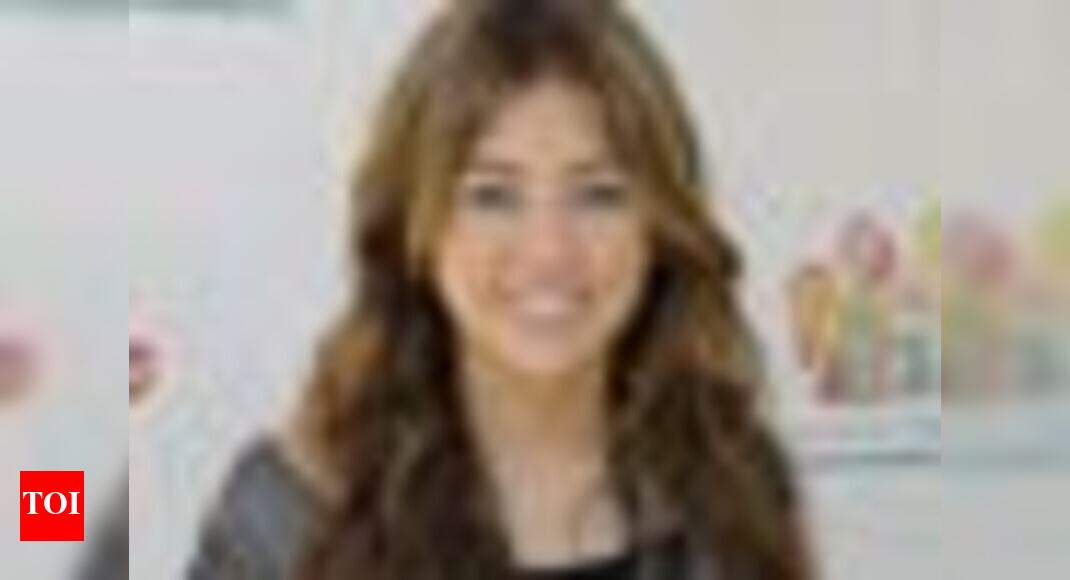 Miley now dating rocker Rushton | English Movie News - Times of India