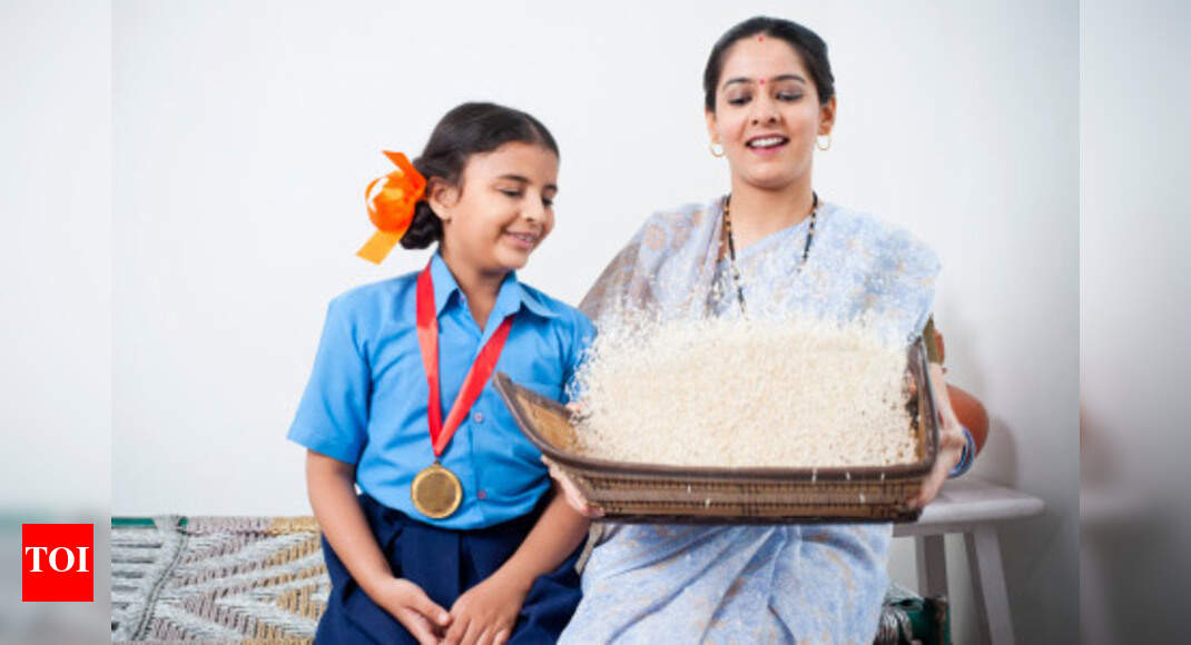 Indian women play multiple roles, but ignore health - Times of India