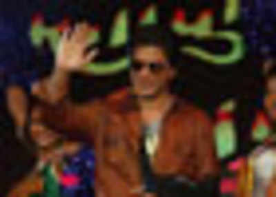 SRK to perform daring stunts in Don 2