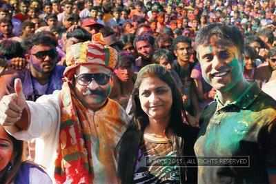 Country Club hosts Holi bash in India and overseas