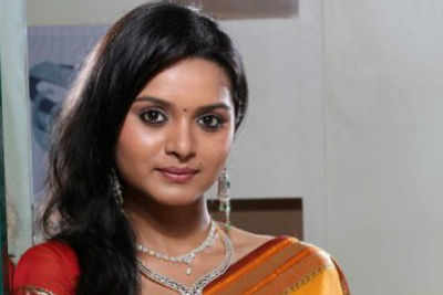 Love Factor girl Khushboo in Hindi show
