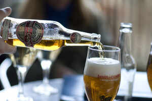 Bars In Vancouver Nightlife In Vancouver Times Of India Travel