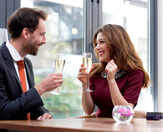 Who should pay on the first date