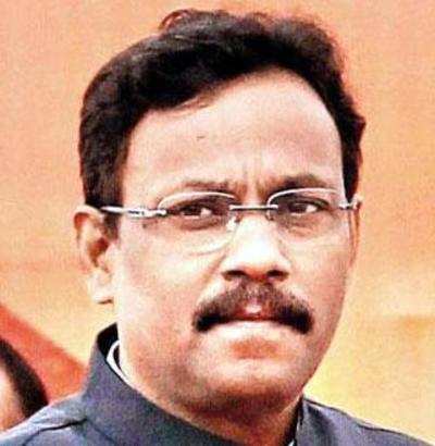 No plan to teach Gita in BMC schools, says Maharastra education minister Vinod Tawde