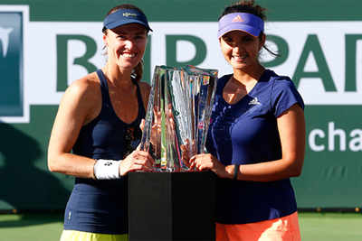 Sania Mirza-Martina Hingis win BNP Paribas Open title