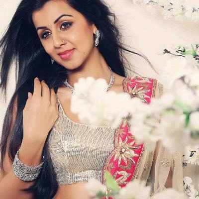 Dileep is simple and grounded: Nikki Galrani