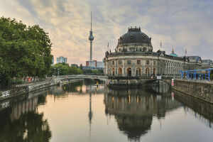 Berlin Travel Guide