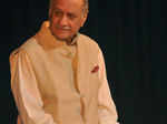 A tribute to Pandit Chiresh Das