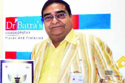 Dr Mukesh Batra awarded Visionary of India award at Brand Vision India 2020 by NexBrandsInc. in Delhi