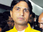 Yogendra, Prashant should quit AAP: Kumar Vishwas