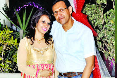 Feroz and Sakeena hosted a party to celebrate their wedding anniversary in Patna